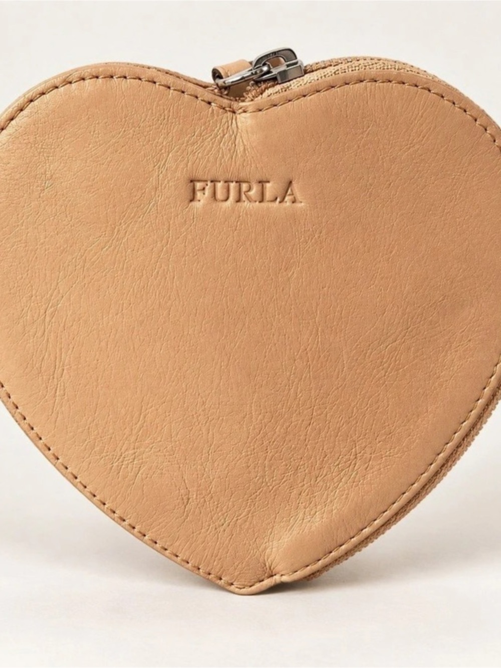 Furla Laura Heart Coin Case S in Brown